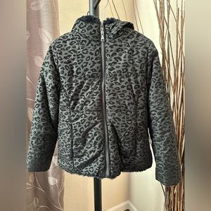Stunning REVERSIBLE faux fur/animal print hooded jacket | Size M (7-8) | Black